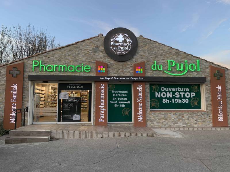 Covering adhésif Pharmacie du Pujol